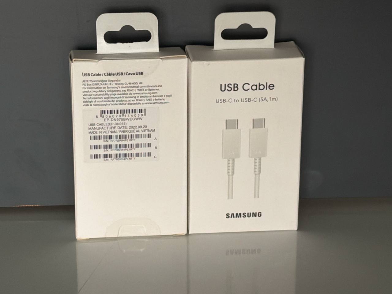 کابل شارژ اورجینال تایپ سی سامسونگ مدل EP-DN975