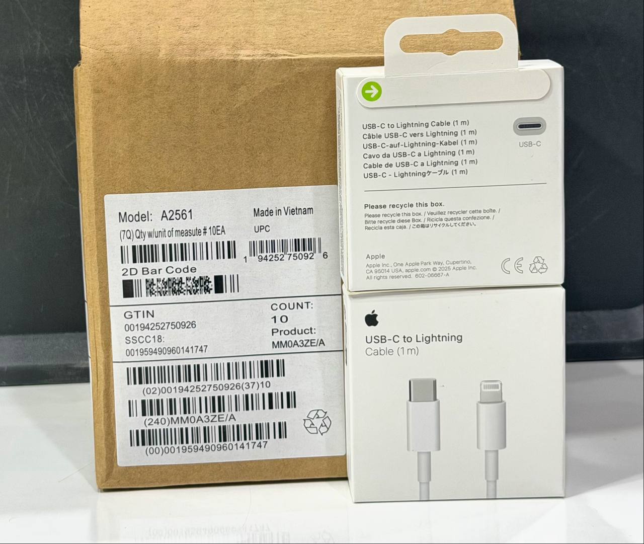 کابل تایپ C به لایتنینگ اپل مدل A2561 اورجینال - طول یک متر